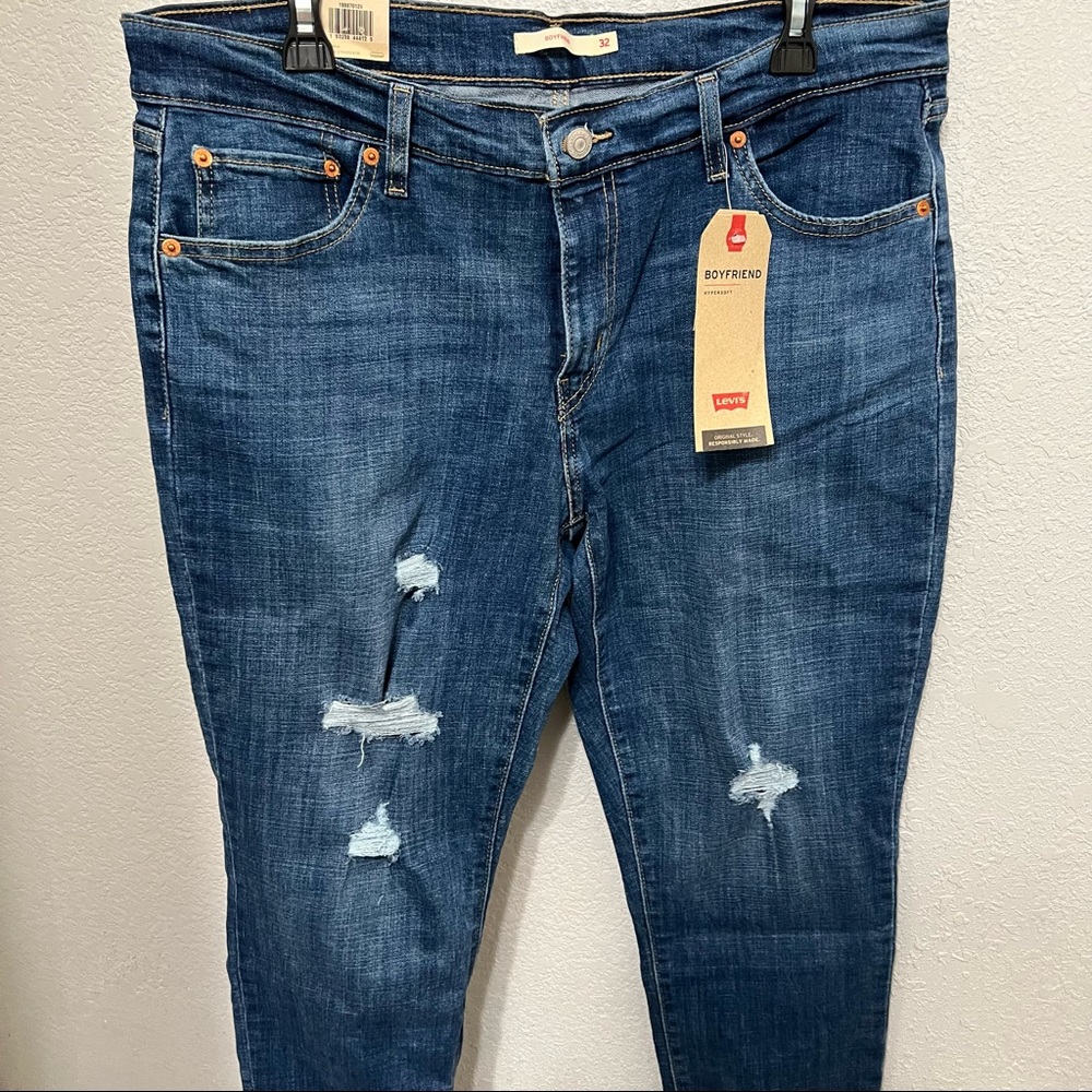Levi’s Boyfriend Jeans NWT